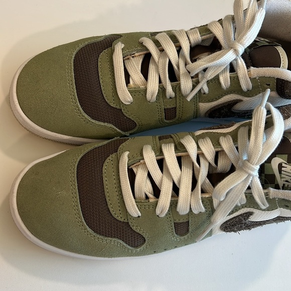 Nike - 7.5 M, 8 or 8.5 W,‎ Mac Attack, oil green main image 7